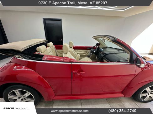 Used 2006 Volkswagen Beetle Convertible w/ Package 1 image 30