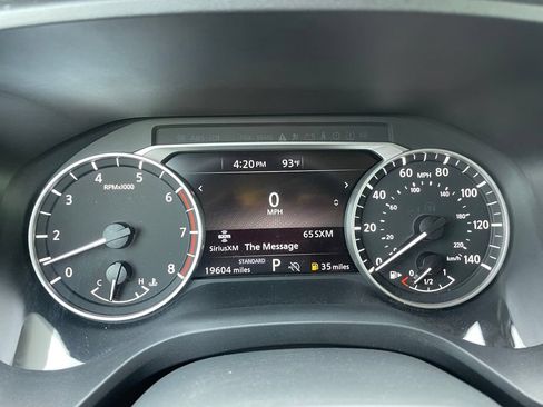 Certified 2025 Nissan Rogue SV FWD image 7