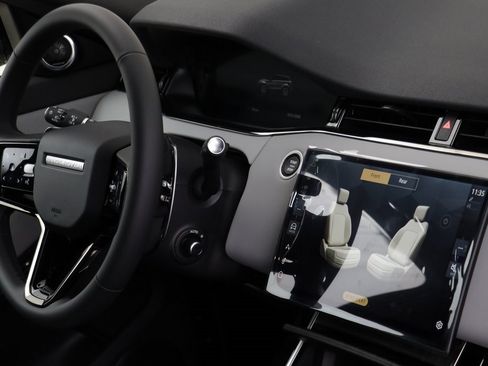 New 2026 Land Rover Range Rover Evoque Dynamic SE image 22