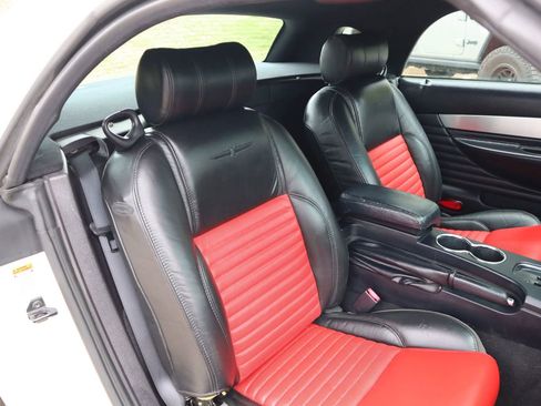 Used 2003 Ford Thunderbird RWD image 15