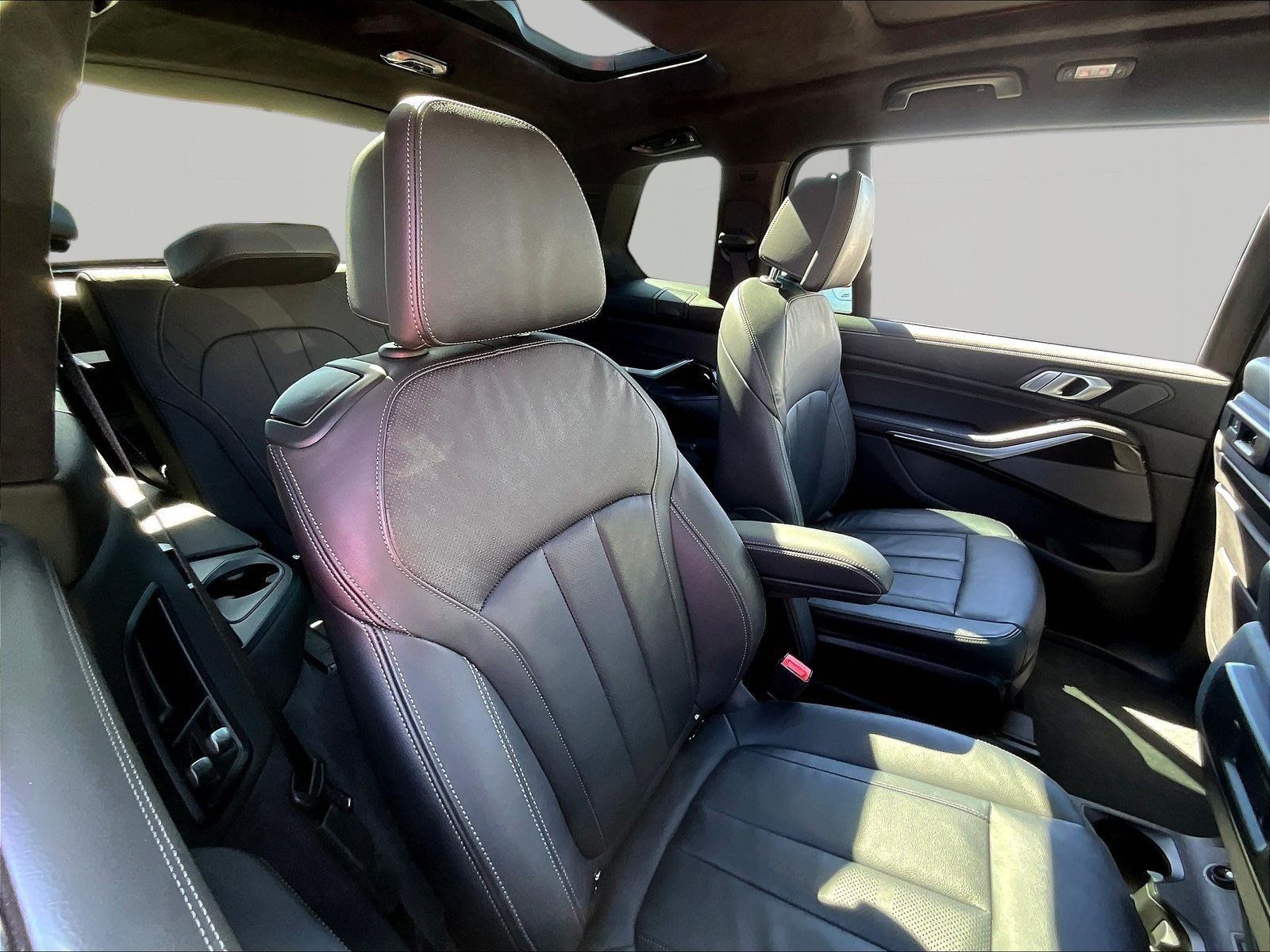 Used 2019 BMW X7 xDrive40i w/ Premium Package AWD/4WD image 25