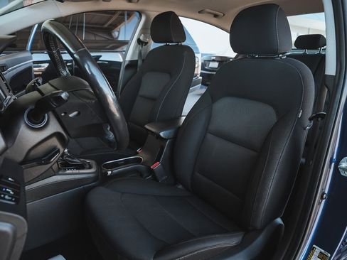 Used 2017 Hyundai Elantra Value Edition image 10