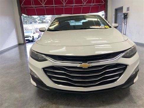 Used 2024 Chevrolet Malibu LT image 12