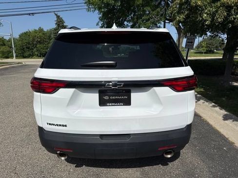 Used 2022 Chevrolet Traverse LS w/ Midnight/Sport Edition FWD image 9