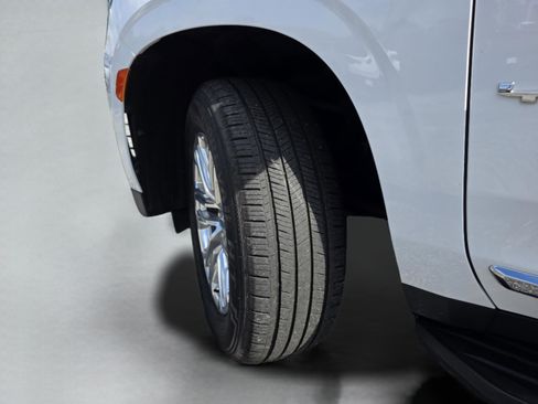 Used 2024 GMC Yukon SLT image 42