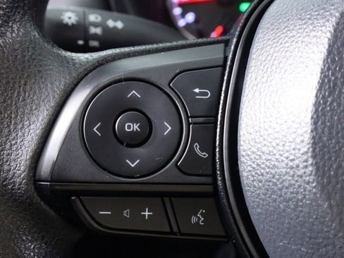 Used 2021 Toyota RAV4 LE AWD/4WD image 12