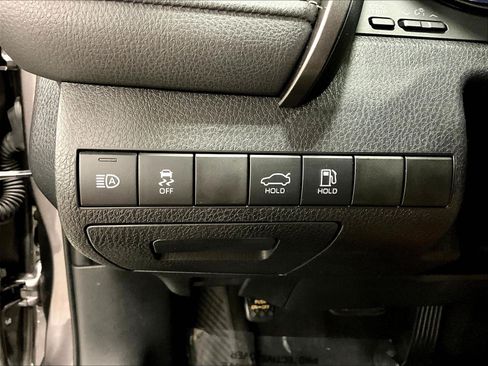 Used 2021 Toyota Camry SE FWD image 35