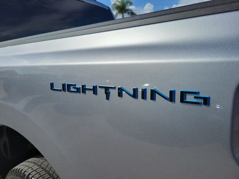Used 2025 Ford F150 Lightning XLT AWD/4WD image 11