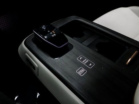 Certified 2023 Nissan Ariya FWD image 36