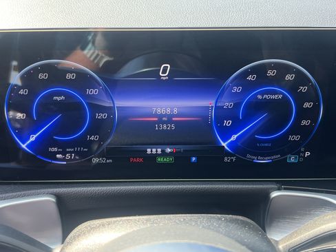 Certified 2024 Mercedes-Benz EQB 300 4MATIC image 21