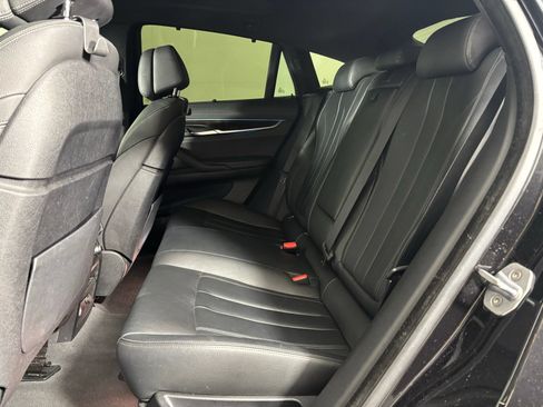 Used 2019 BMW X6 xDrive50i w/ M Sport Package AWD/4WD image 15