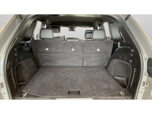 Used 2021 Jeep Grand Cherokee Laredo X RWD image 32