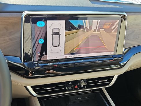 New 2026 Volkswagen Atlas SE image 15