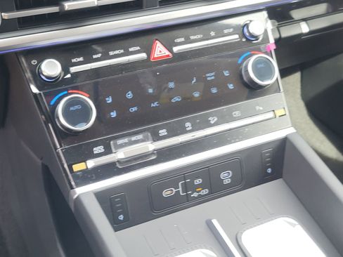 New 2026 Hyundai Santa Fe Limited AWD/4WD image 15