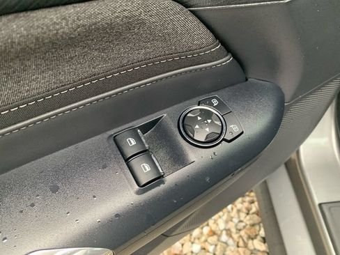 Used 2025 Ford Mustang Coupe RWD image 17