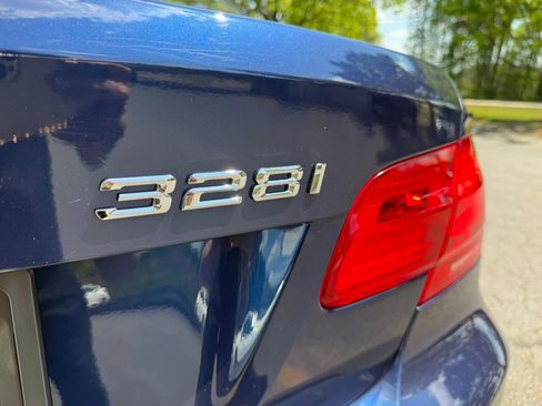 Used 2011 BMW 328i xDrive Coupe image 5