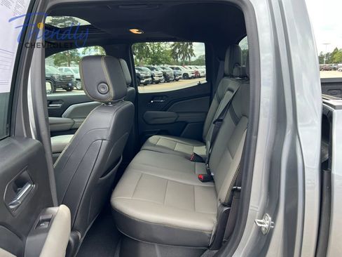 Used 2023 Chevrolet Colorado ZR2 w/ ZR2 Convenience Package III AWD/4WD image 26