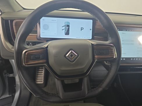 Used 2023 Rivian R1S Adventure AWD/4WD image 28