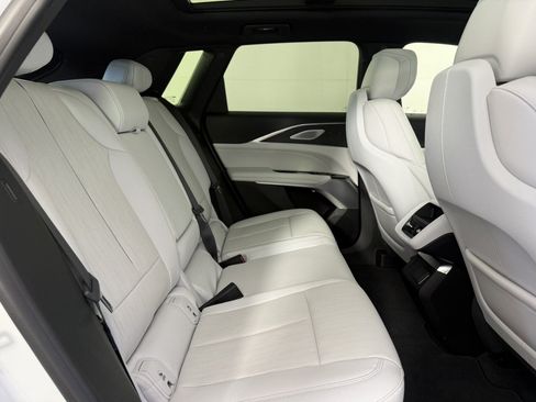 Used 2024 Cadillac Lyriq Sport AWD/4WD image 14