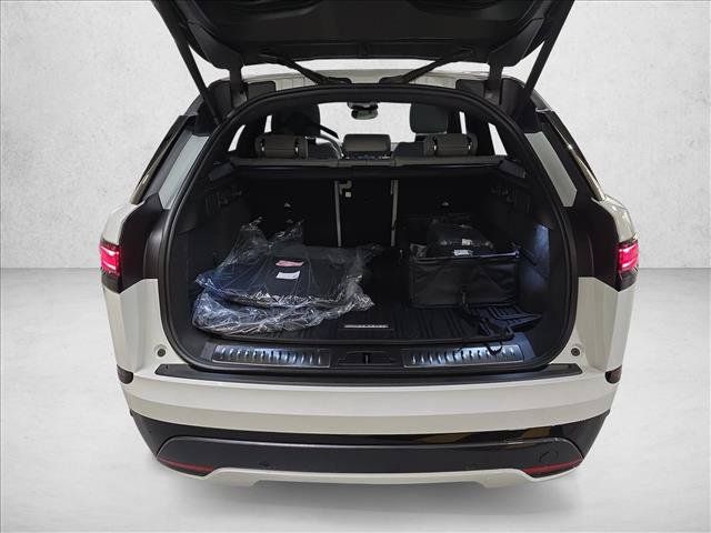 Used 2026 Land Rover Range Rover Velar Dynamic SE AWD/4WD image 12