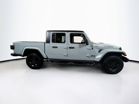 Used 2023 Jeep Gladiator Willys image 4
