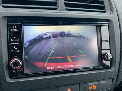 Used 2022 Mitsubishi Outlander Sport ES image 18