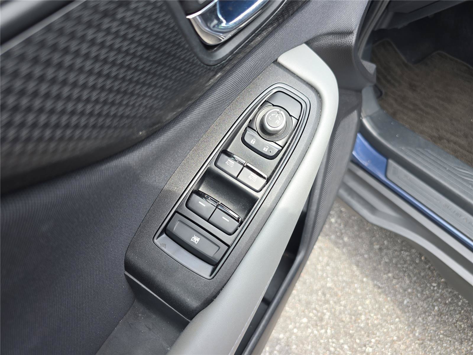 Used 2024 Subaru Outback Premium AWD/4WD image 19
