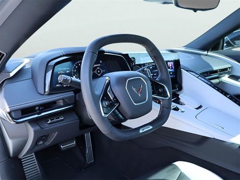 Used 2024 Chevrolet Corvette Z06 w/ Z07 Performance Package image 19