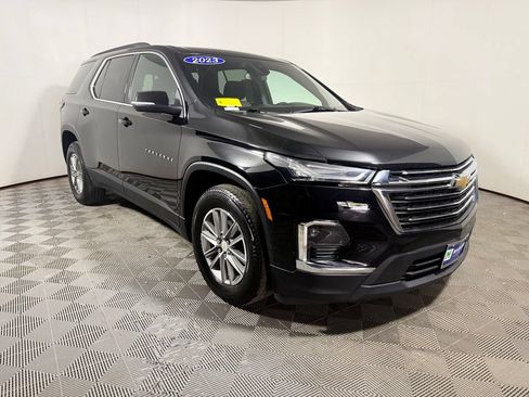 Used 2023 Chevrolet Traverse LT w/ LPO, Cargo Package AWD/4WD image 9