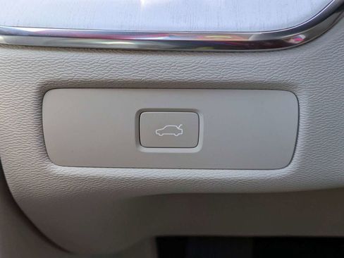 New 2026 Volvo XC60 B5 Ultra w/ Protection Package Premier AWD/4WD image 33