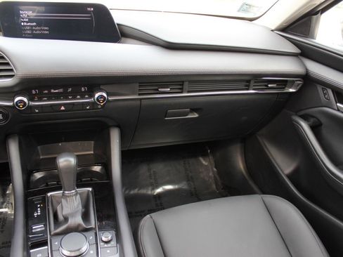 Used 2025 MAZDA MAZDA3 s FWD image 11