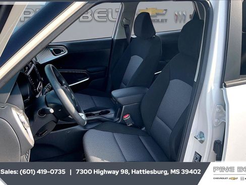 Used 2024 Kia Soul LX FWD image 18