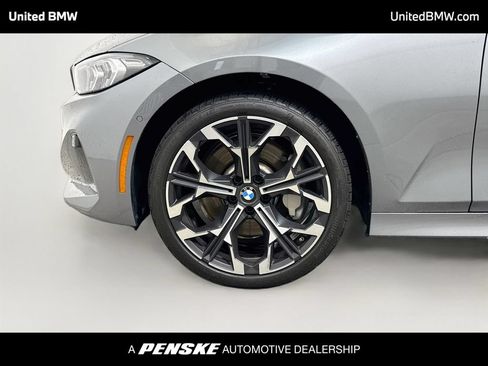 Certified 2025 BMW 330i Sedan RWD image 2
