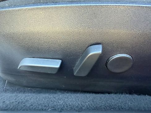 Used 2019 Tesla Model 3 Standard Range Plus image 16