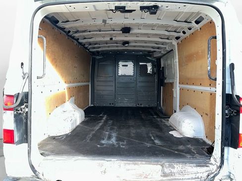 Used 2021 Nissan NV 2500 SV image 13