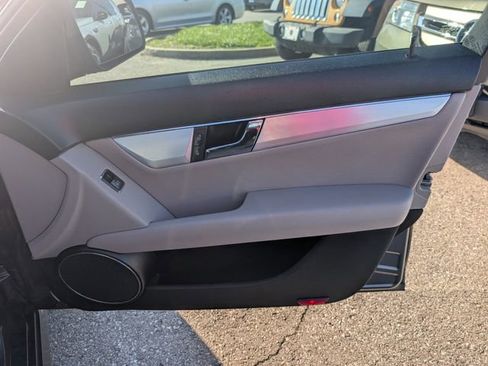 Used 2008 Mercedes-Benz C 300 4MATIC Sedan image 22