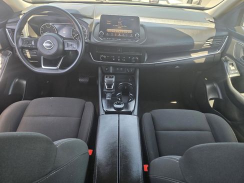 Used 2024 Nissan Rogue S AWD/4WD image 7