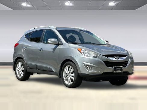Used 2012 Hyundai Tucson Limited FWD image 6