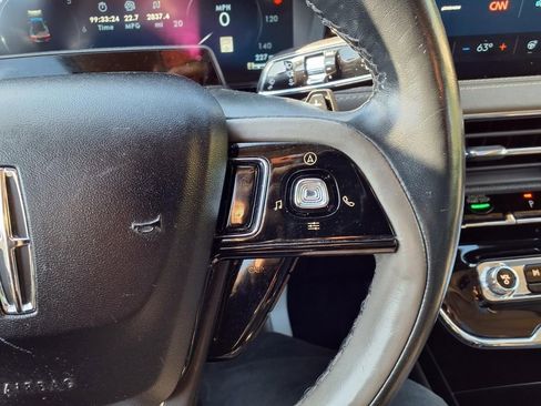 Used 2023 Lincoln Corsair Reserve w/ Equipment Group 202A AWD/4WD image 23
