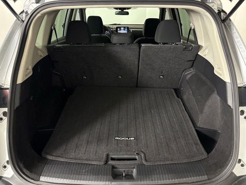 Used 2023 Nissan Rogue SV FWD image 36