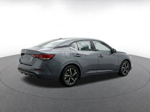 Used 2025 Nissan Sentra SV FWD image 9