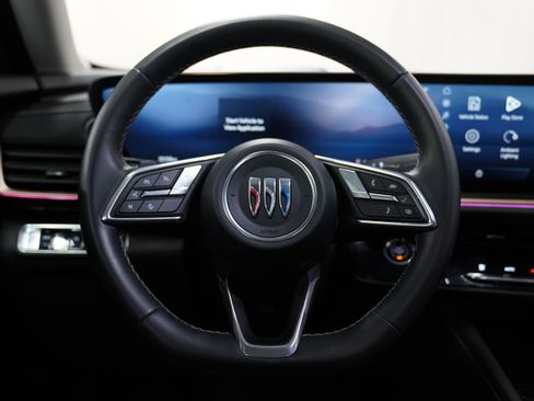 Used 2025 Buick Envision Sport Touring image 18