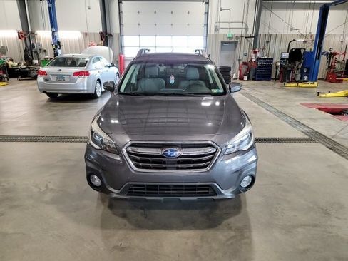 Used 2019 Subaru Outback 2.5i Premium AWD/4WD image 2