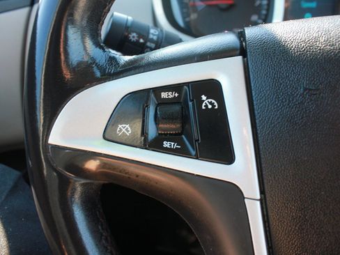 Used 2010 Chevrolet Equinox LT AWD/4WD image 12