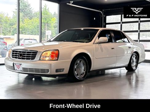Used 2002 Cadillac De Ville DHS w/ Safety/Security Pkg FWD image 2