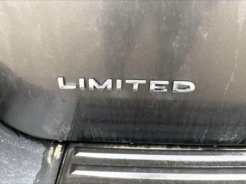 Used 2017 Ford Expedition Max Limited image 6