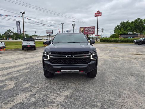 Used 2021 Chevrolet Tahoe Z71 w/ Rear Media and Nav Package AWD/4WD image 8