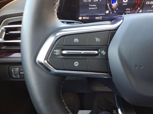 Used 2026 Chevrolet Traverse Z71 w/ Driver Confidence Package image 25