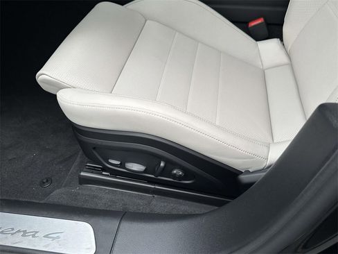 New 2026 Porsche Panamera image 6