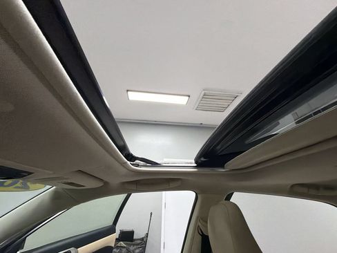 Used 2017 Lexus CT 200h FWD image 24